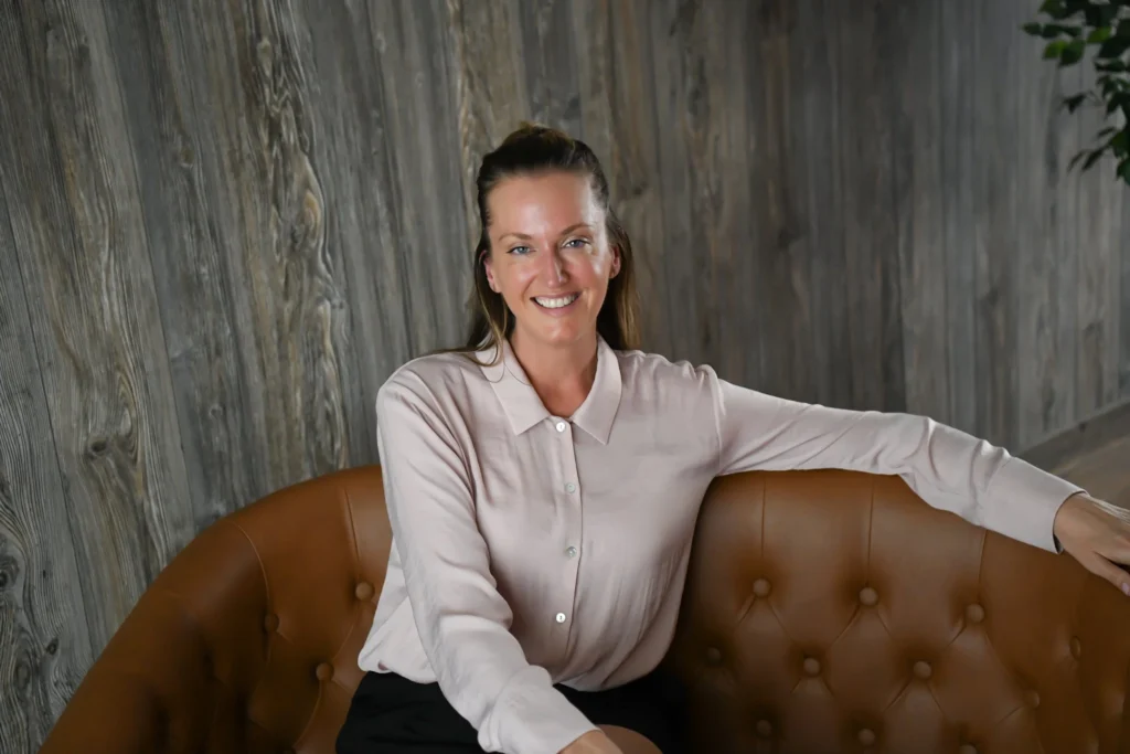 Amanda Eastvold, Invicta Wellness, Interview with meddkit